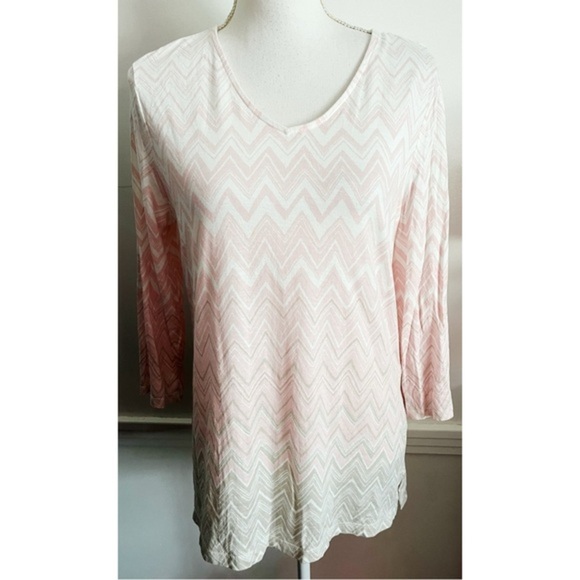 Chico’s • White Pink Grey Zig Zag Chevron Stripe Blouse - Picture 1 of 7